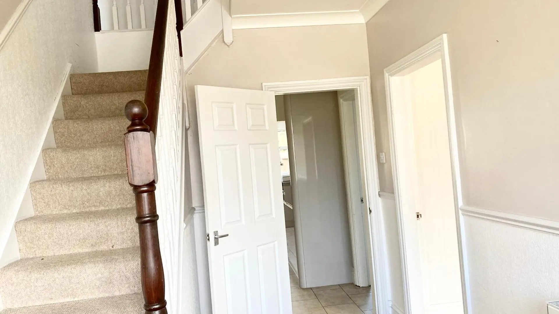 Feriehus Spacious Five-Bedroom House Close To York Centre - Orchid House Storbritannien